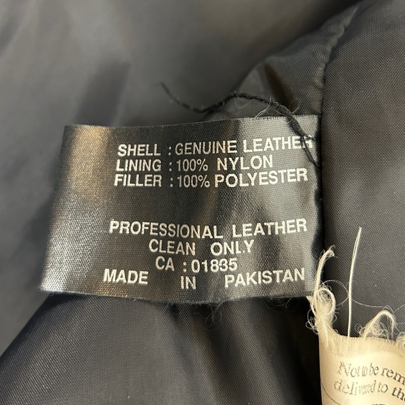 Vintage Moto Leather Jacket - Picture 2 of 16